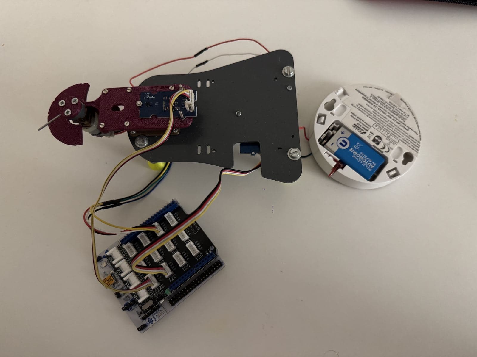 Dynamic Embedded Compass robot